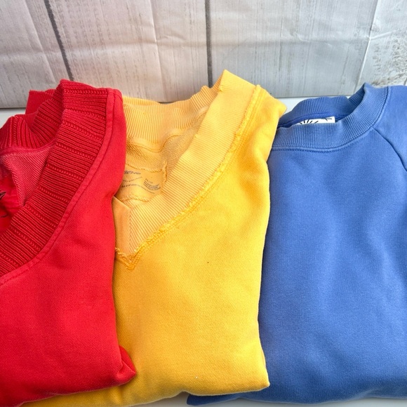 Aerie Bundle 4 Women's Sweatshirts in Blue, Yellow, Red, and Green Size Medium - Picture 4 of 7